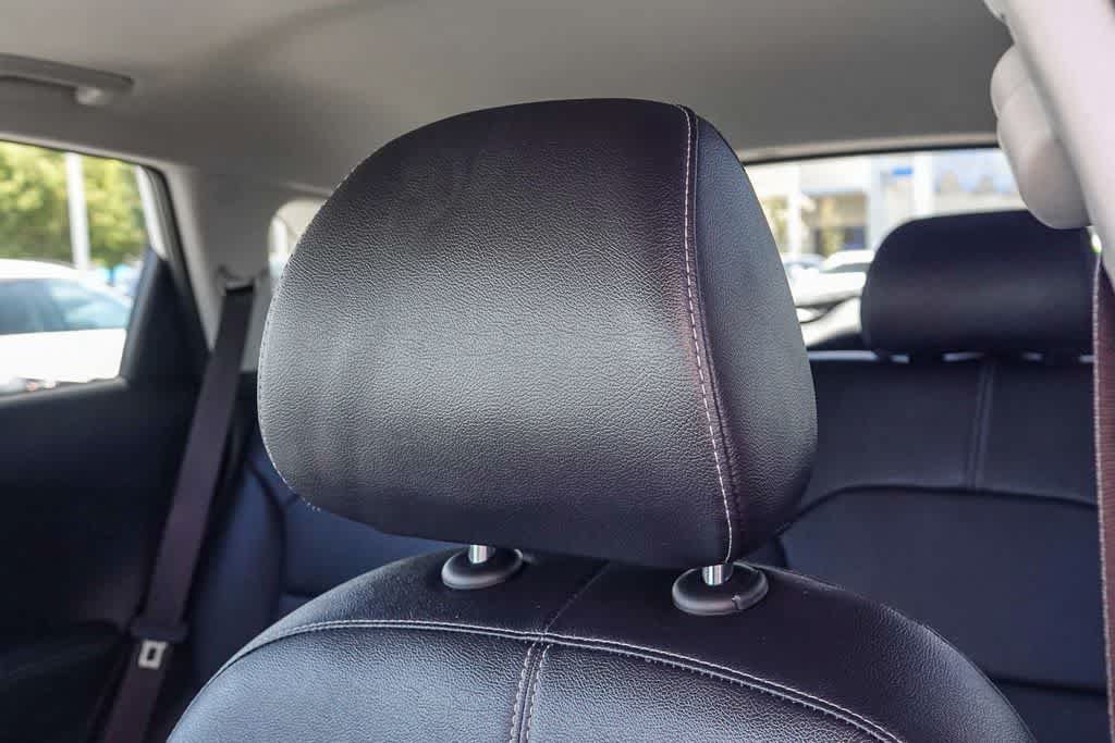 Certified 2022 Kia Niro Touring Special Edition FWD image 24
