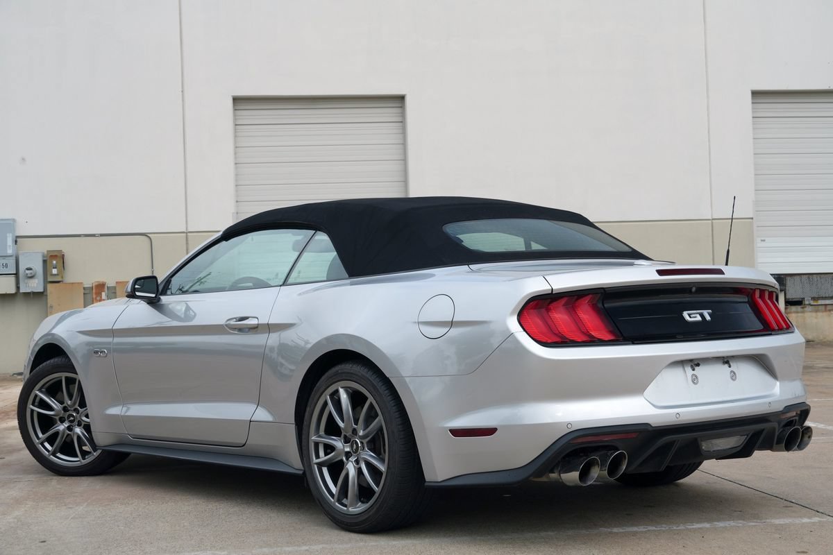 Used 2018 Ford Mustang GT Premium w/ Equipment Group 401A RWD image 4