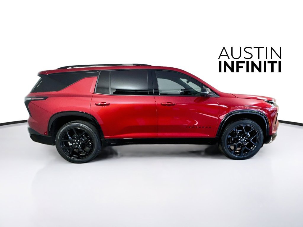 Used 2026 Chevrolet Traverse RS w/ LPO, Floor Liner Package FWD image 9