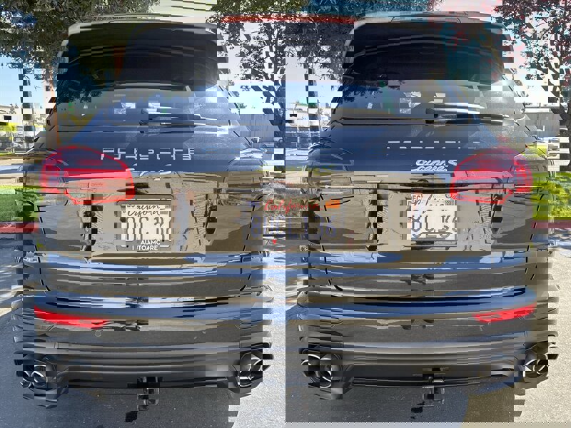 Used 2017 Porsche Cayenne S image 11