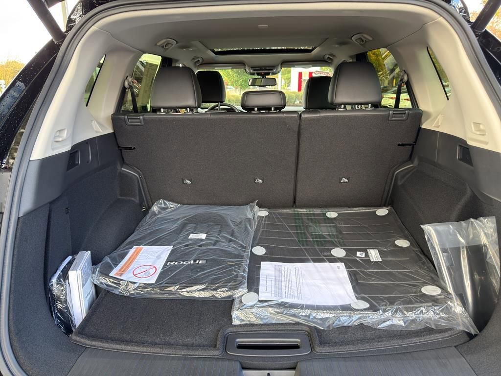 New 2026 Nissan Rogue Platinum image 33