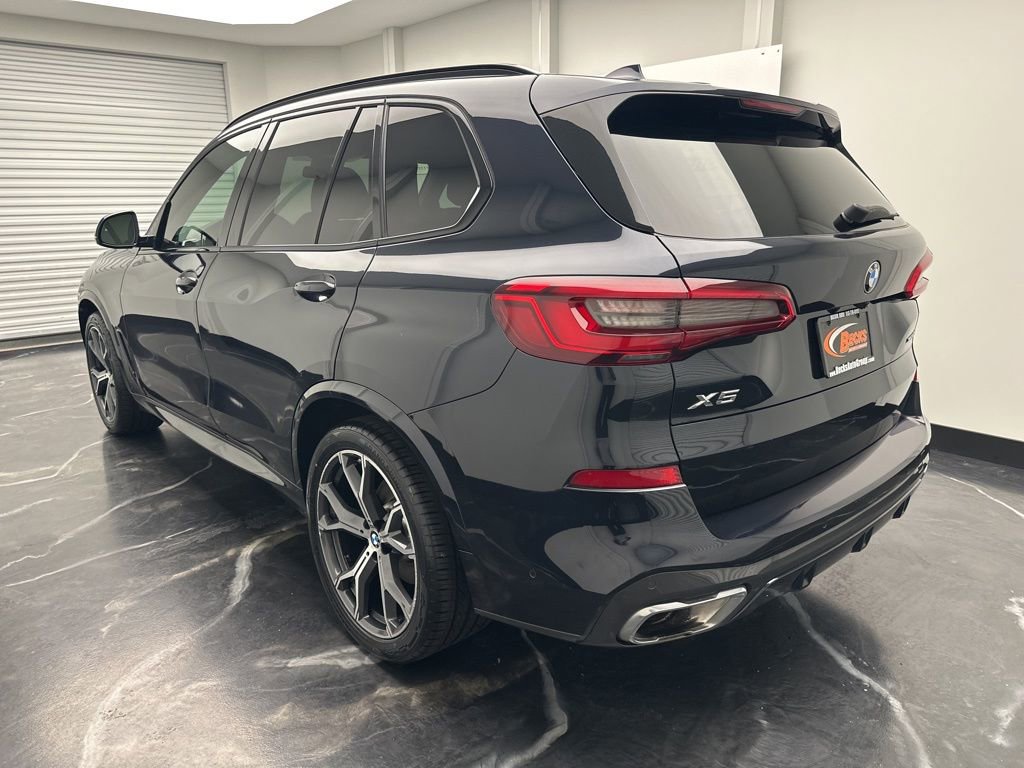 Used 2020 BMW X5 xDrive40i w/ M Sport Package image 4