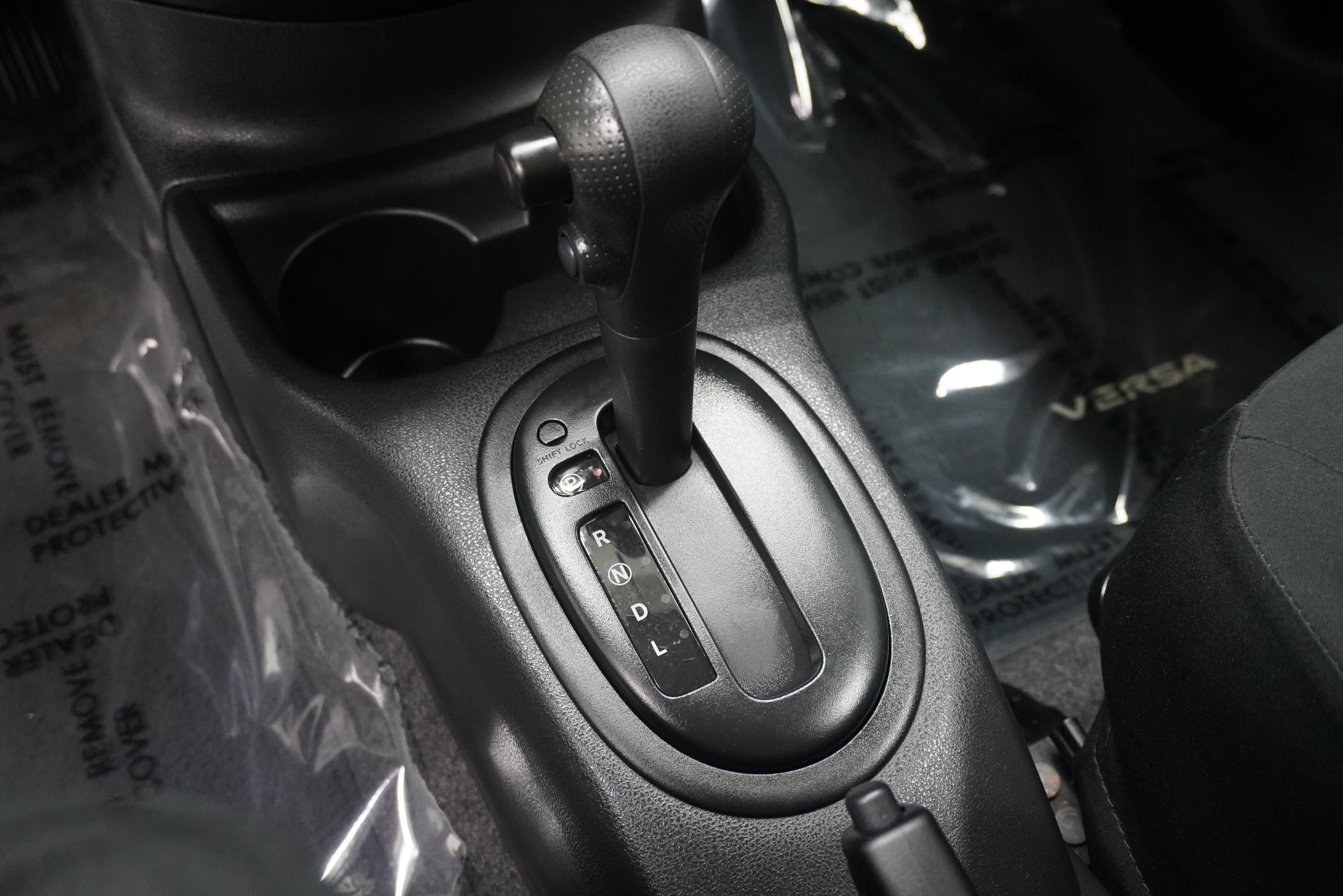 Used 2014 Nissan Versa S Plus FWD image 18
