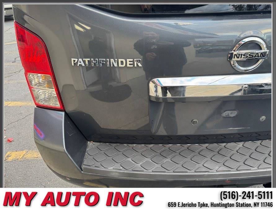 Used 2012 Nissan Pathfinder LE AWD/4WD image 37