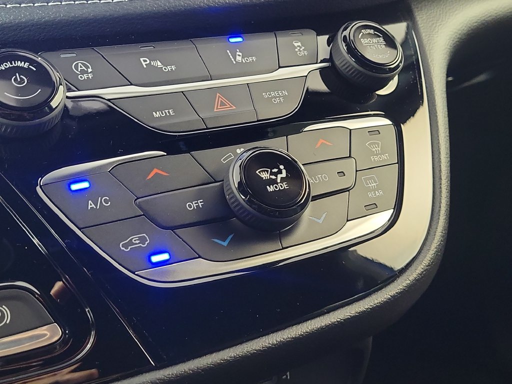 New 2027 Chrysler Pacifica Select FWD image 21