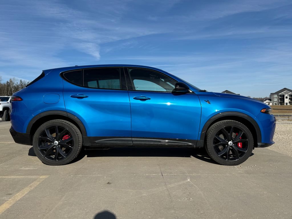 Used 2024 Dodge Hornet R/T image 4