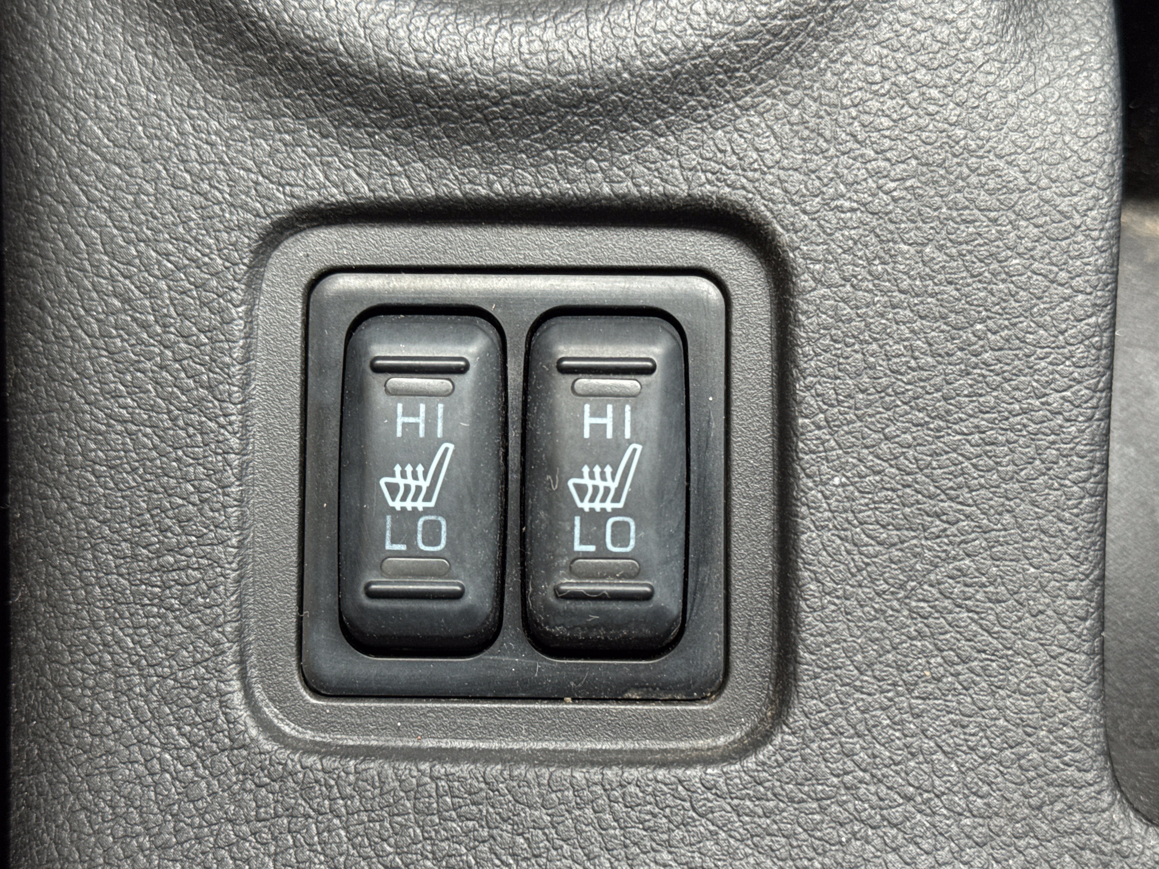 Used 2015 Mitsubishi Outlander SE AWD/4WD image 17