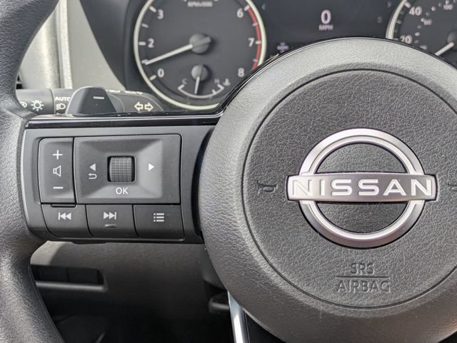 Used 2023 Nissan Rogue SV FWD image 19