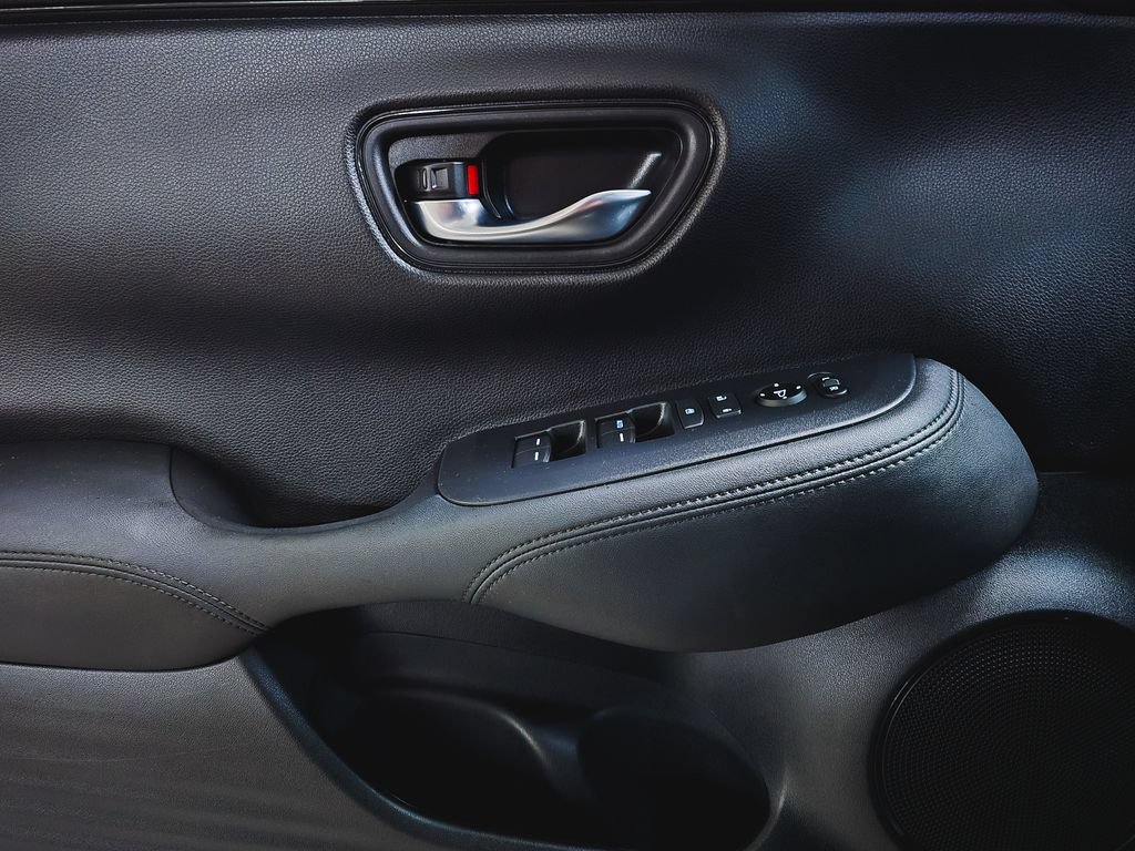 Used 2024 Honda HR-V LX image 15