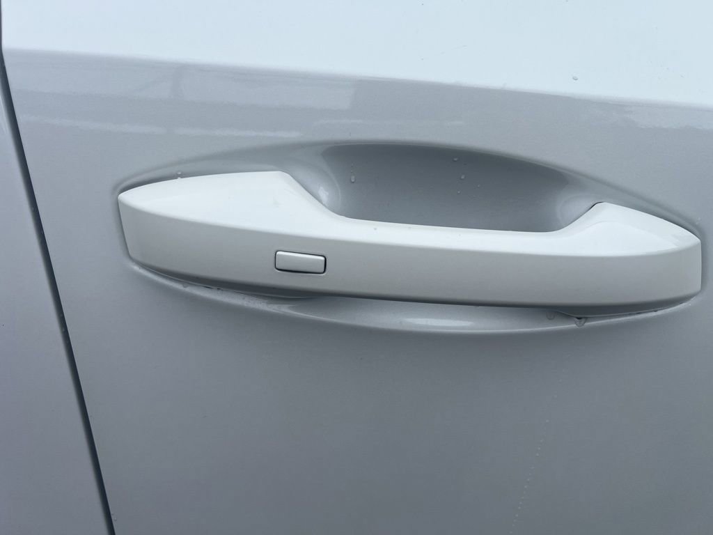 New 2026 Nissan Kicks SV image 16