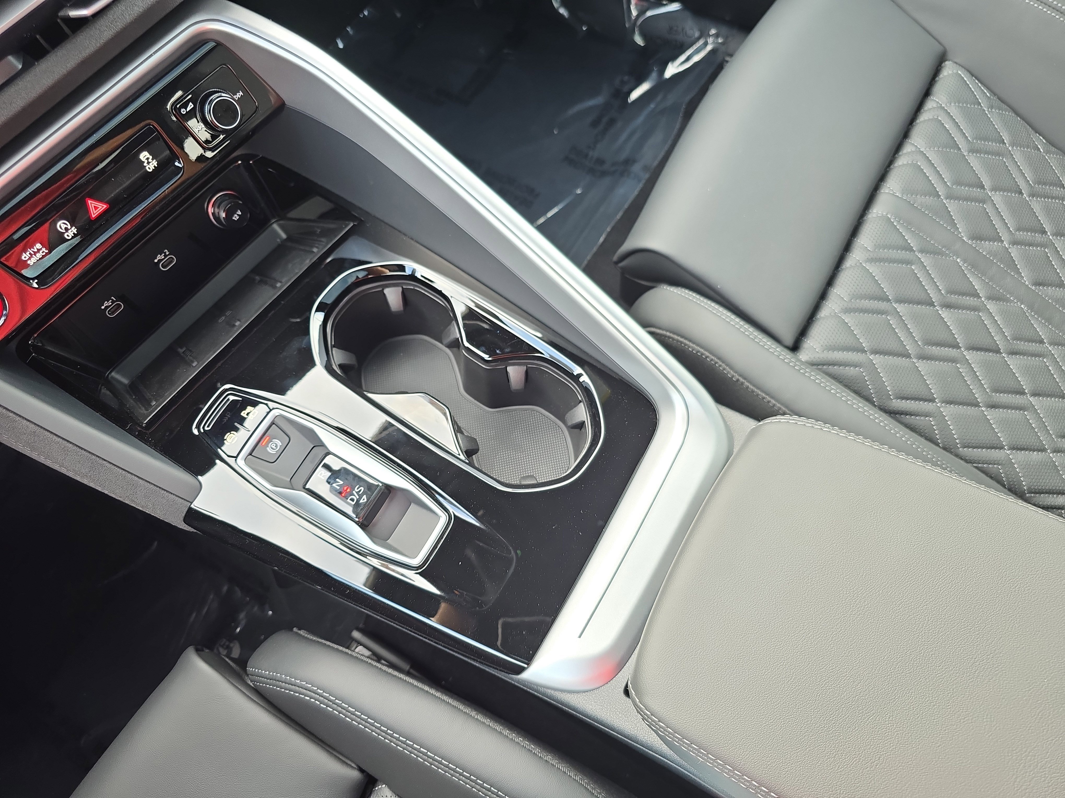 New 2026 Audi SQ5 Premium Plus image 23