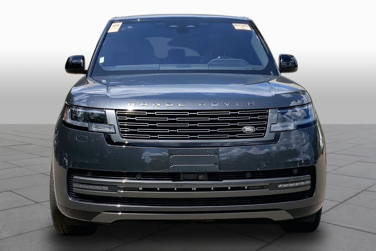Used 2023 Land Rover Range Rover SE AWD/4WD image 4