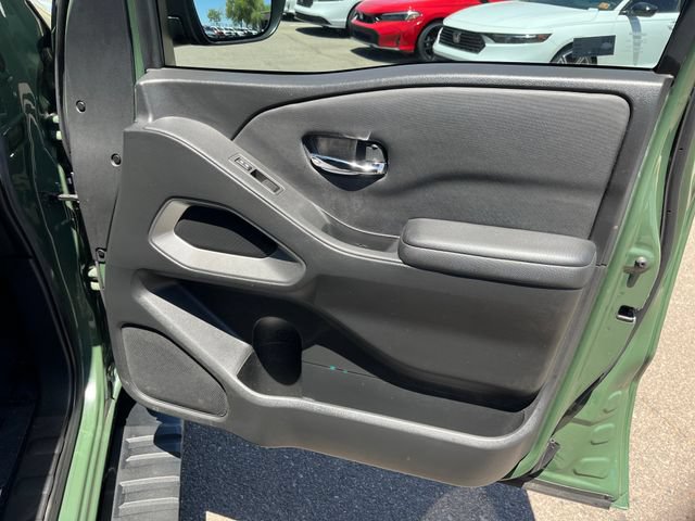 Used 2024 Nissan Frontier SV RWD image 23