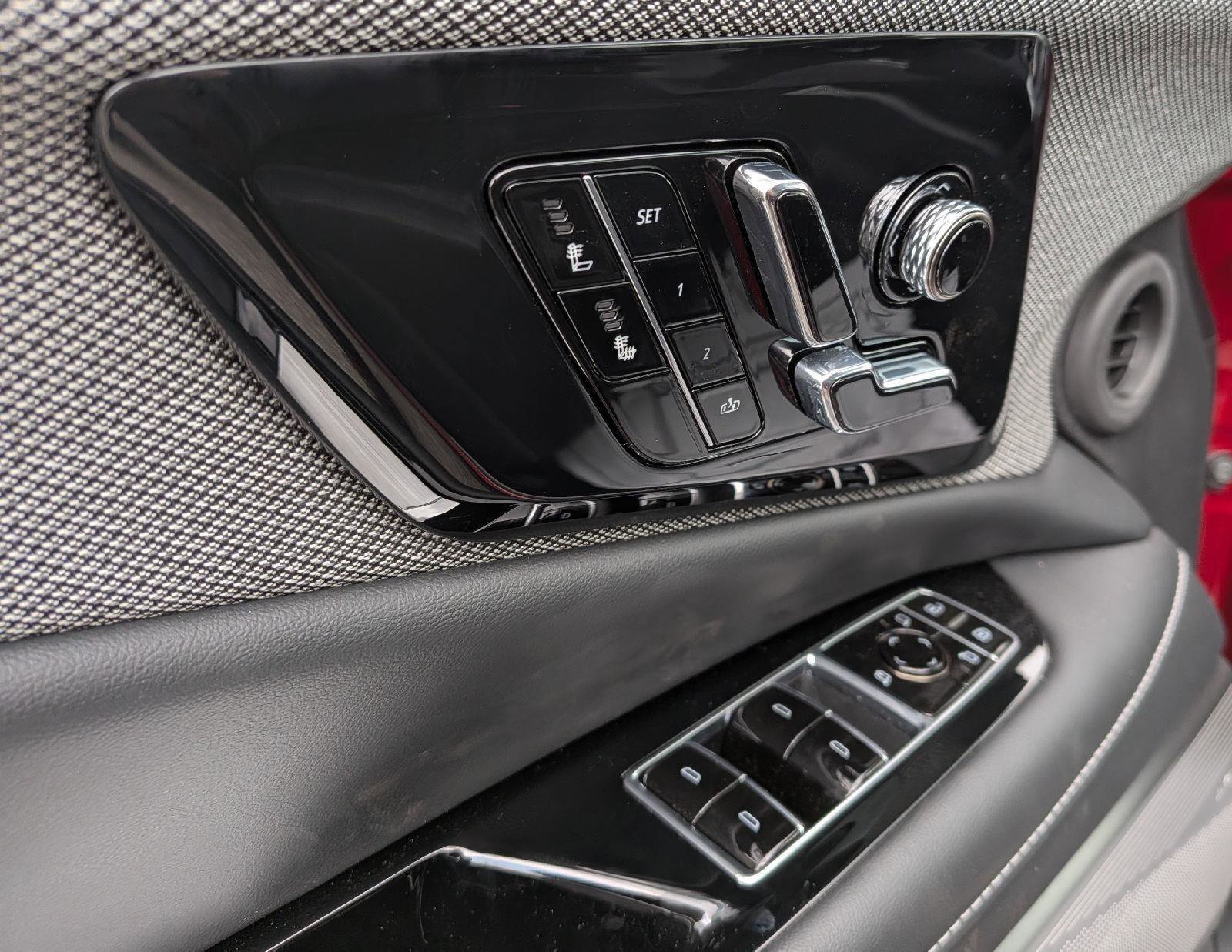 New 2026 Cadillac Optiq Luxury 1 AWD/4WD image 13
