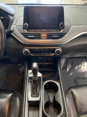 Used 2023 Nissan Altima 2.5 SR FWD image 16