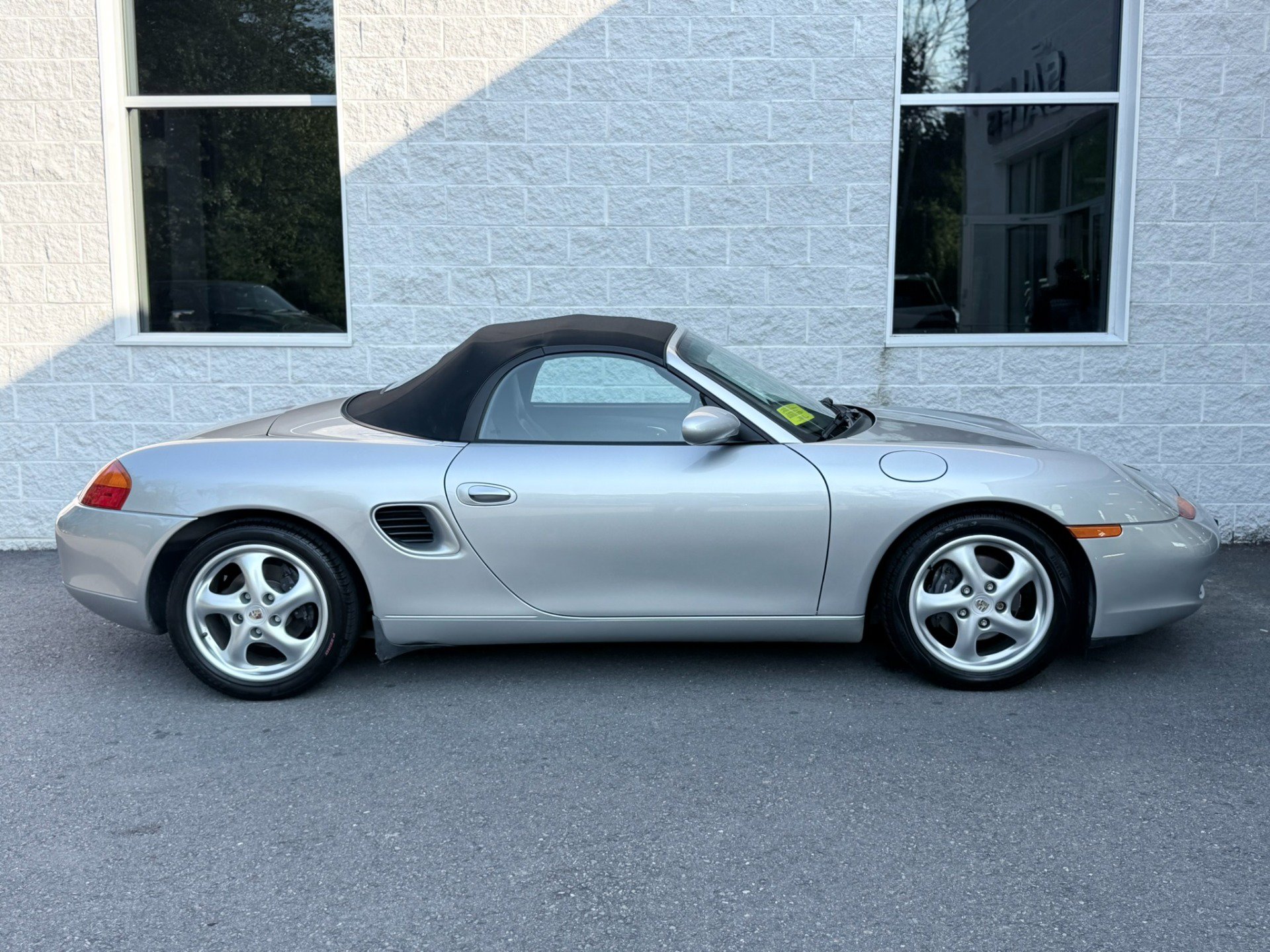 Used 2000 Porsche Boxster RWD image 35