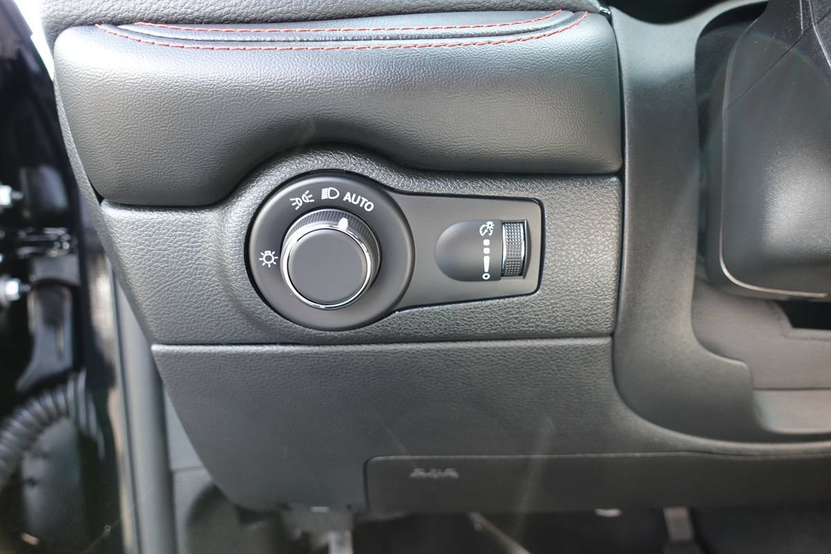 Used 2024 Dodge Durango R/T w/ Blacktop Package AWD/4WD image 63