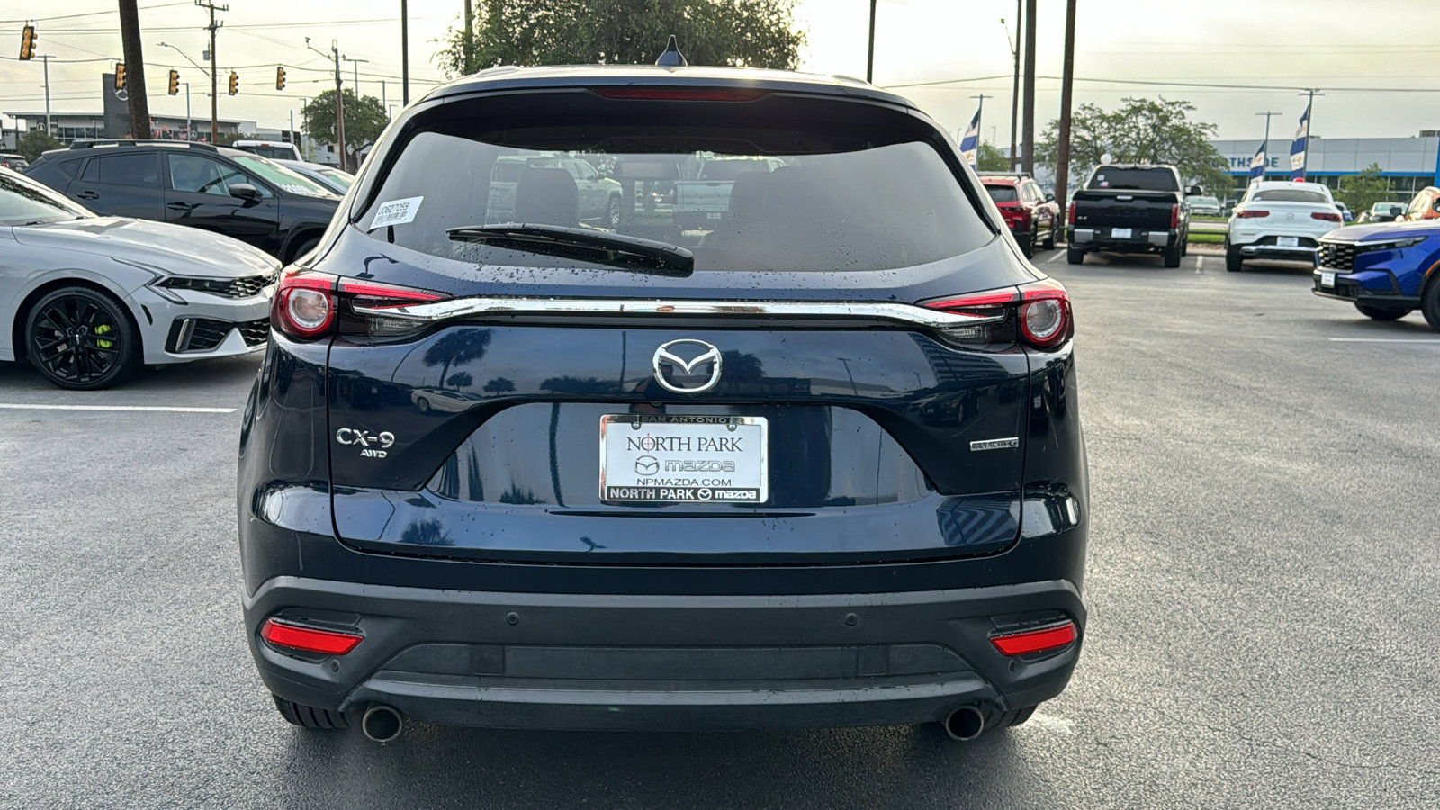 Certified 2022 MAZDA CX-9 Touring w/ Touring Premium Package AWD/4WD image 6