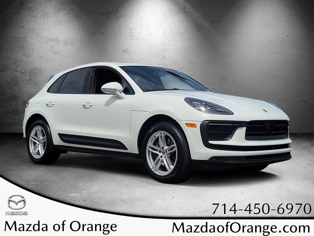 Used 2024 Porsche Macan AWD/4WD image 1