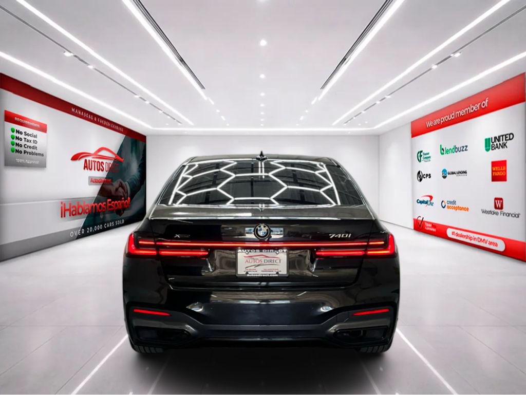 Used 2021 BMW 740i xDrive w/ M Sport Package AWD/4WD image 6