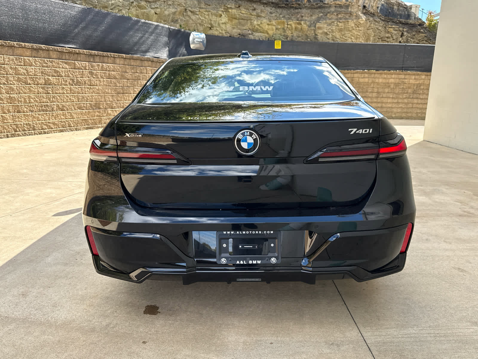 New 2026 BMW 740i xDrive w/ Premium Package image 4