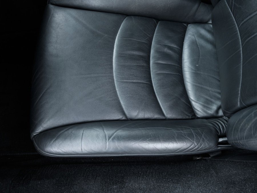 Used 1996 Porsche 911 Turbo image 25