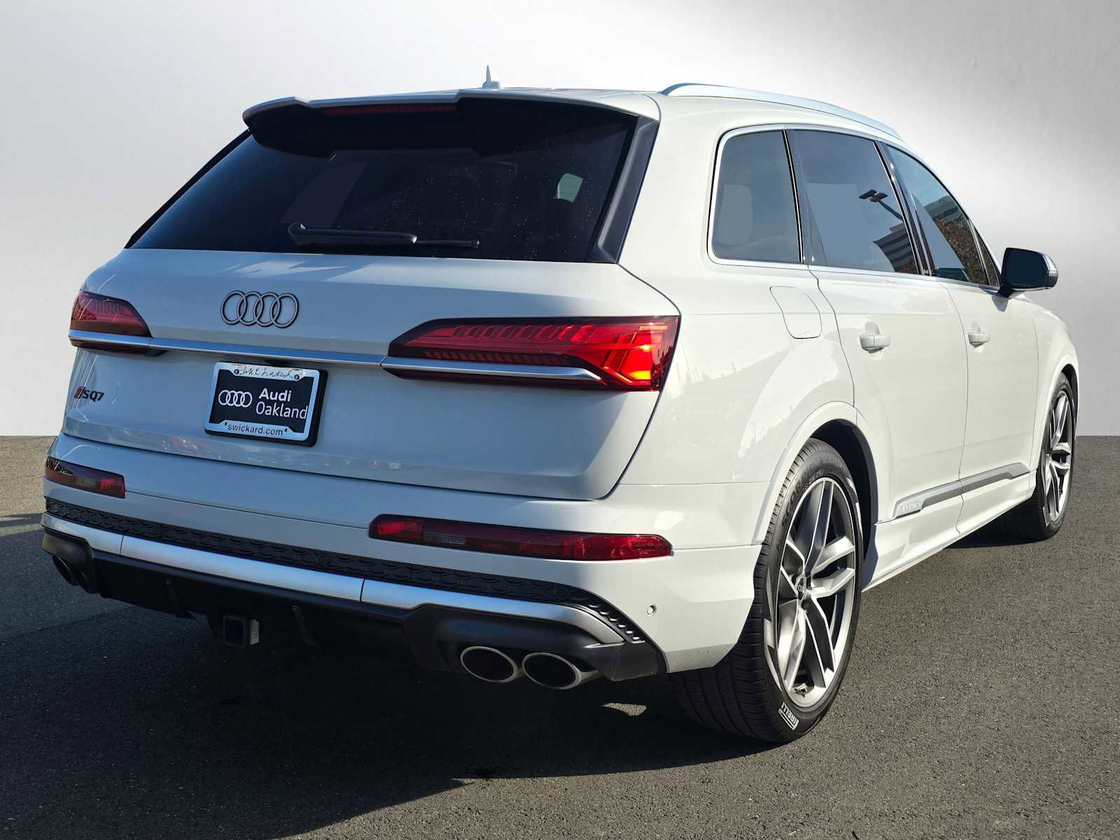 Used 2025 Audi SQ7 Premium Plus image 3