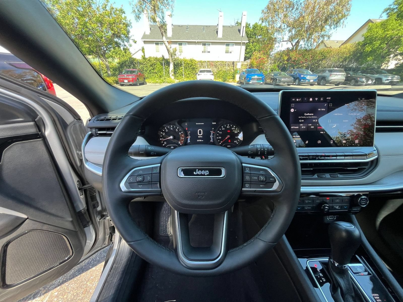 Used 2025 Jeep Compass Limited AWD/4WD image 34
