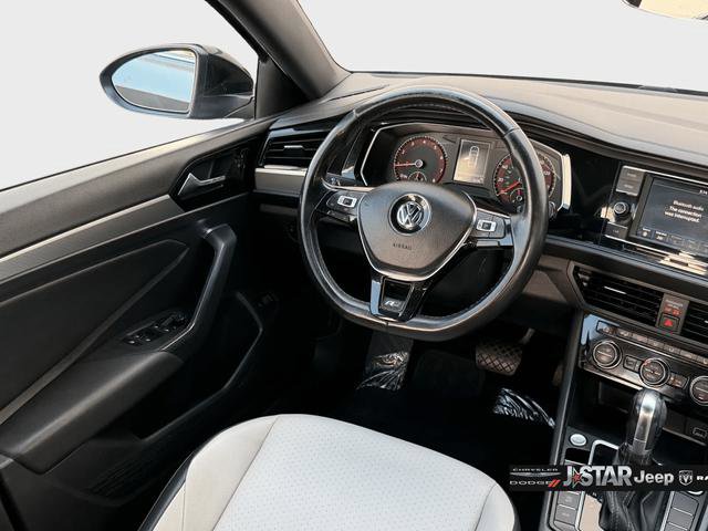 Used 2019 Volkswagen Jetta R-Line w/ R-Line Cold Weather Package FWD image 15