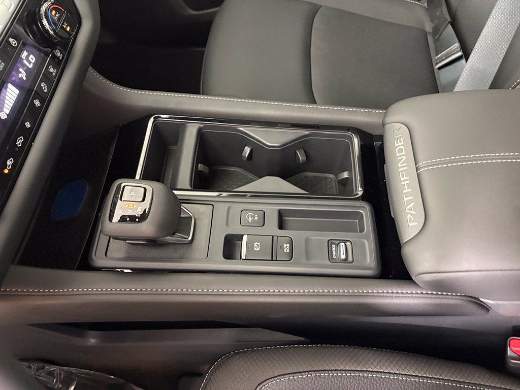 New 2026 Nissan Pathfinder SL FWD image 32