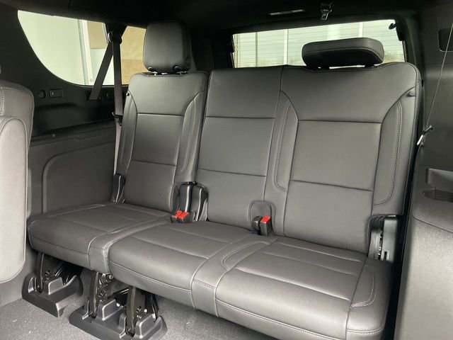 New 2026 Chevrolet Suburban LT w/ Comfort Package image 24