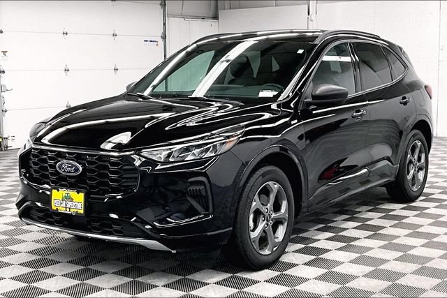 Used 2024 Ford Escape ST-Line w/ Tech Pack #1 AWD/4WD image 12