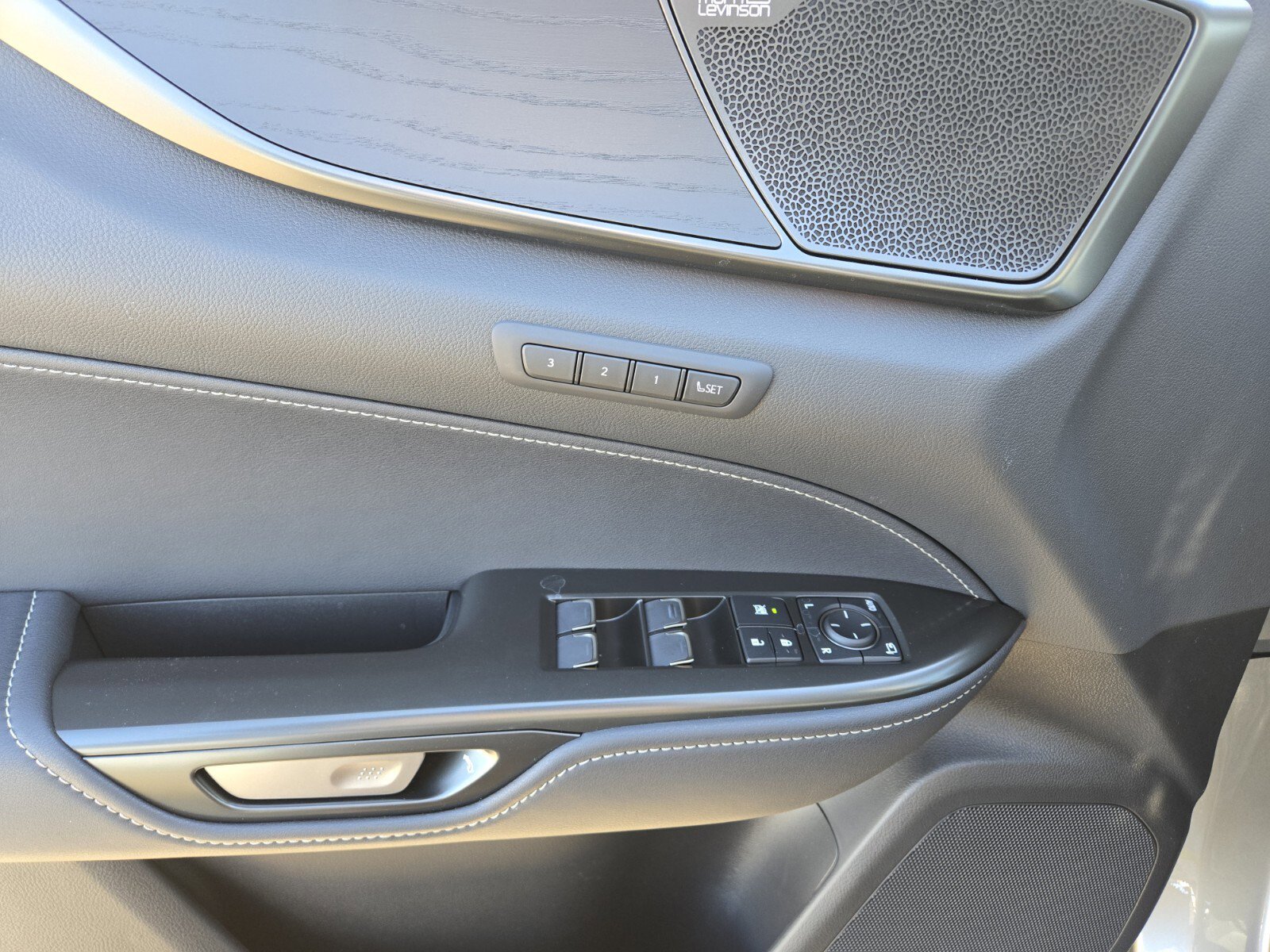 New 2026 Lexus NX 450h+ AWD w/ Luxury Package image 10
