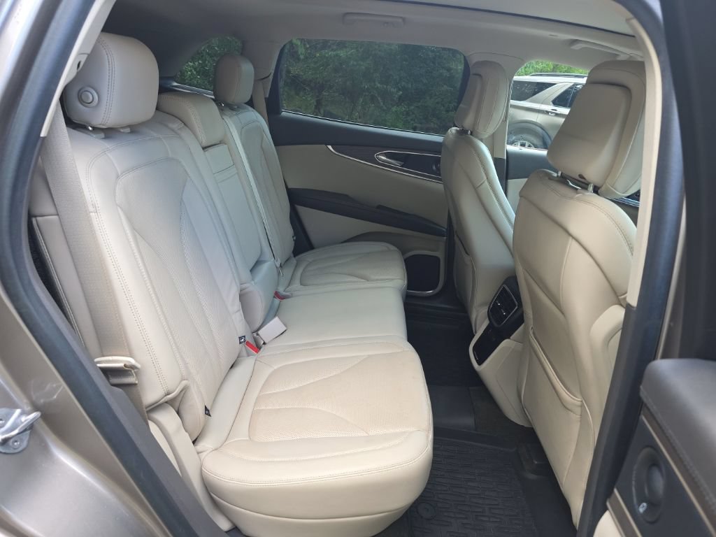 Used 2020 Lincoln Nautilus Reserve w/ Equipment Group 201A AWD/4WD image 16