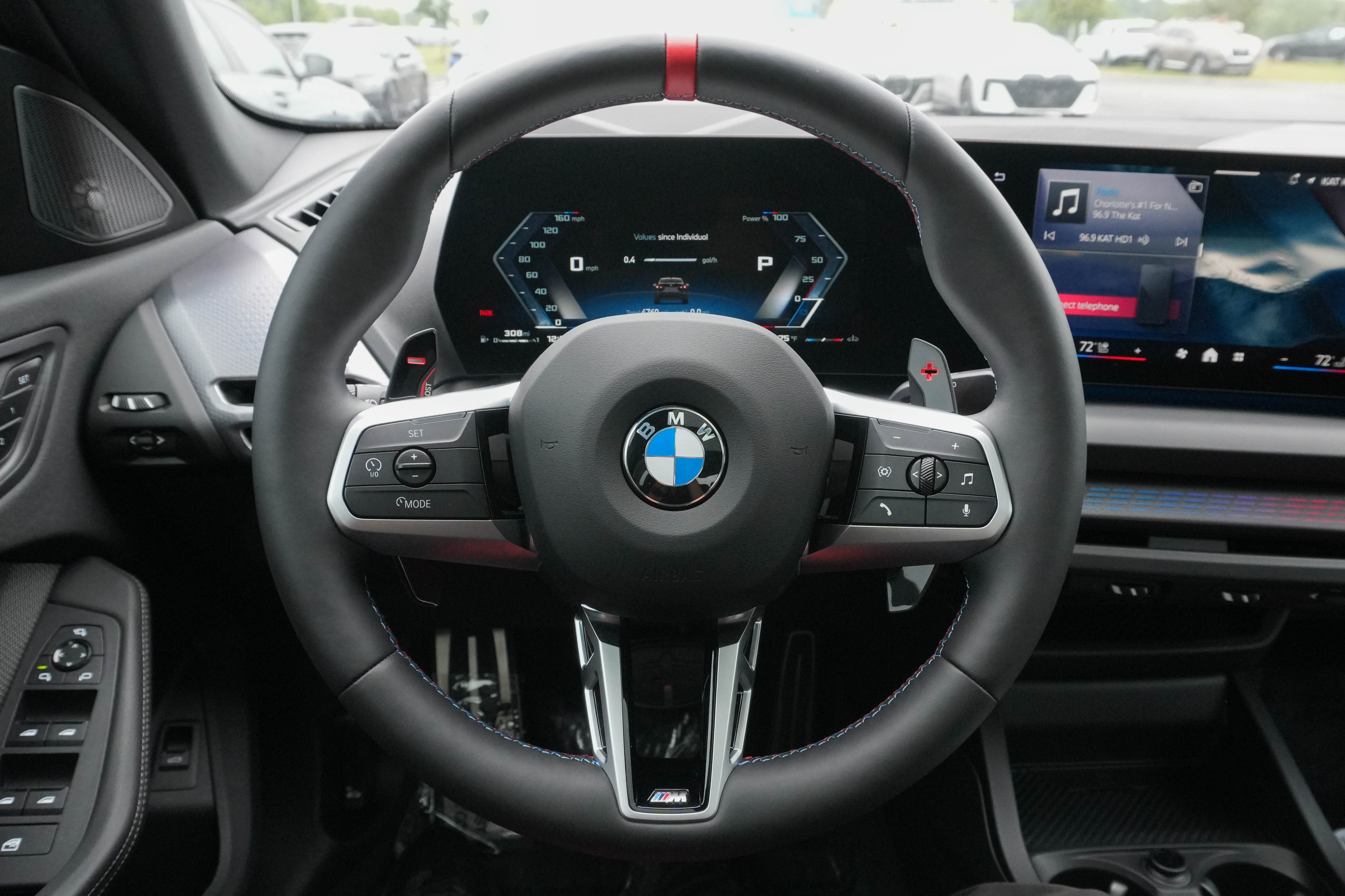 Certified 2025 BMW M235i xDrive w/ Premium Package AWD/4WD image 17