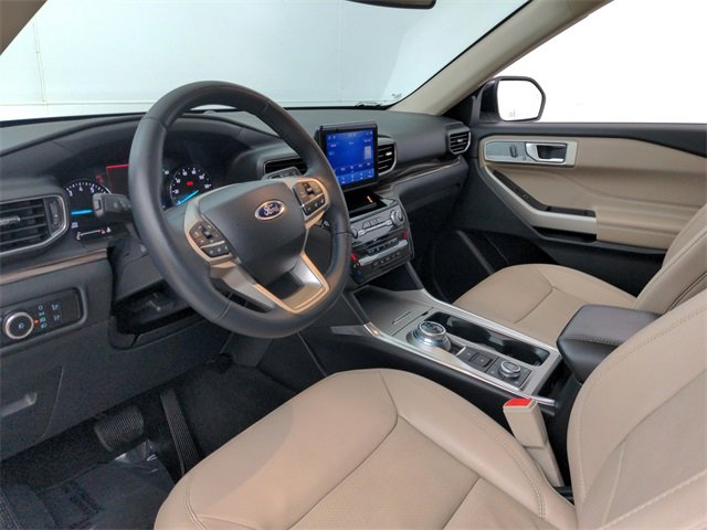 Used 2023 Ford Explorer Limited image 25