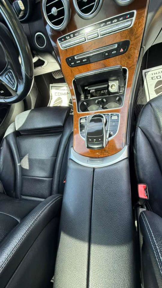 Used 2017 Mercedes-Benz GLC 300 image 4