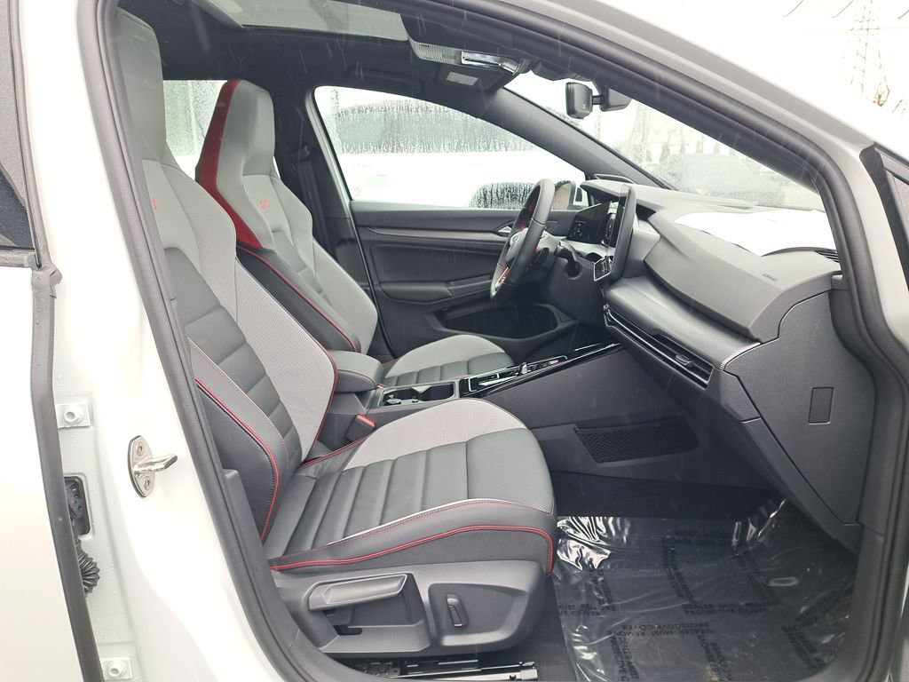 New 2026 Volkswagen GTI SE FWD image 17