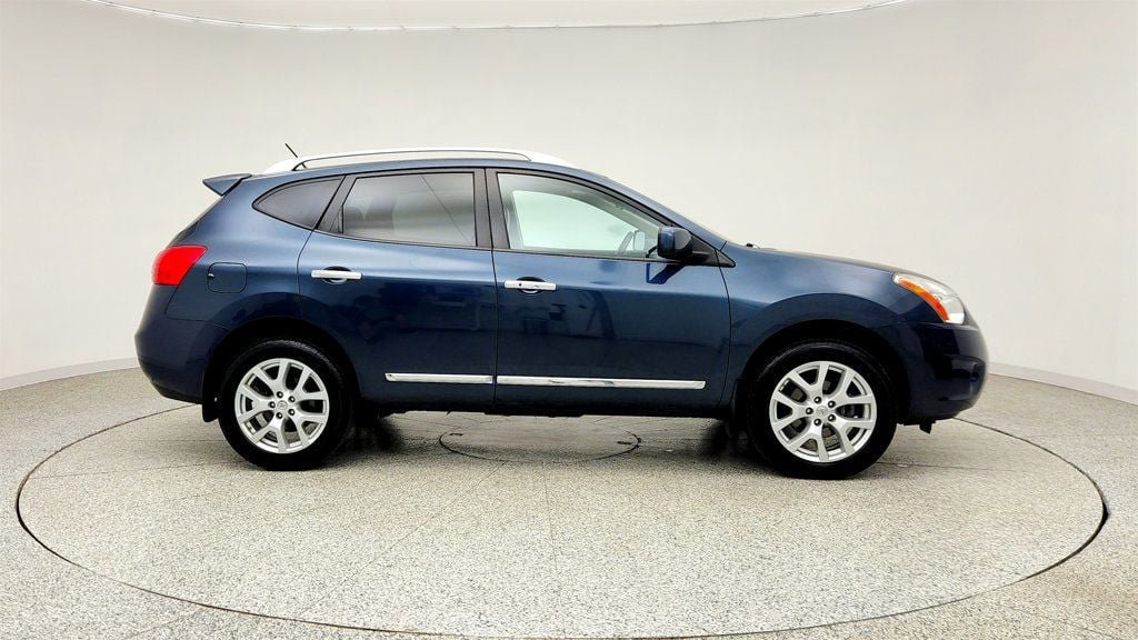 Used 2013 Nissan Rogue SL AWD/4WD image 4