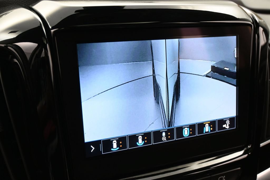 Used 2021 Chevrolet Traverse Premier w/ Redline Edition FWD image 27