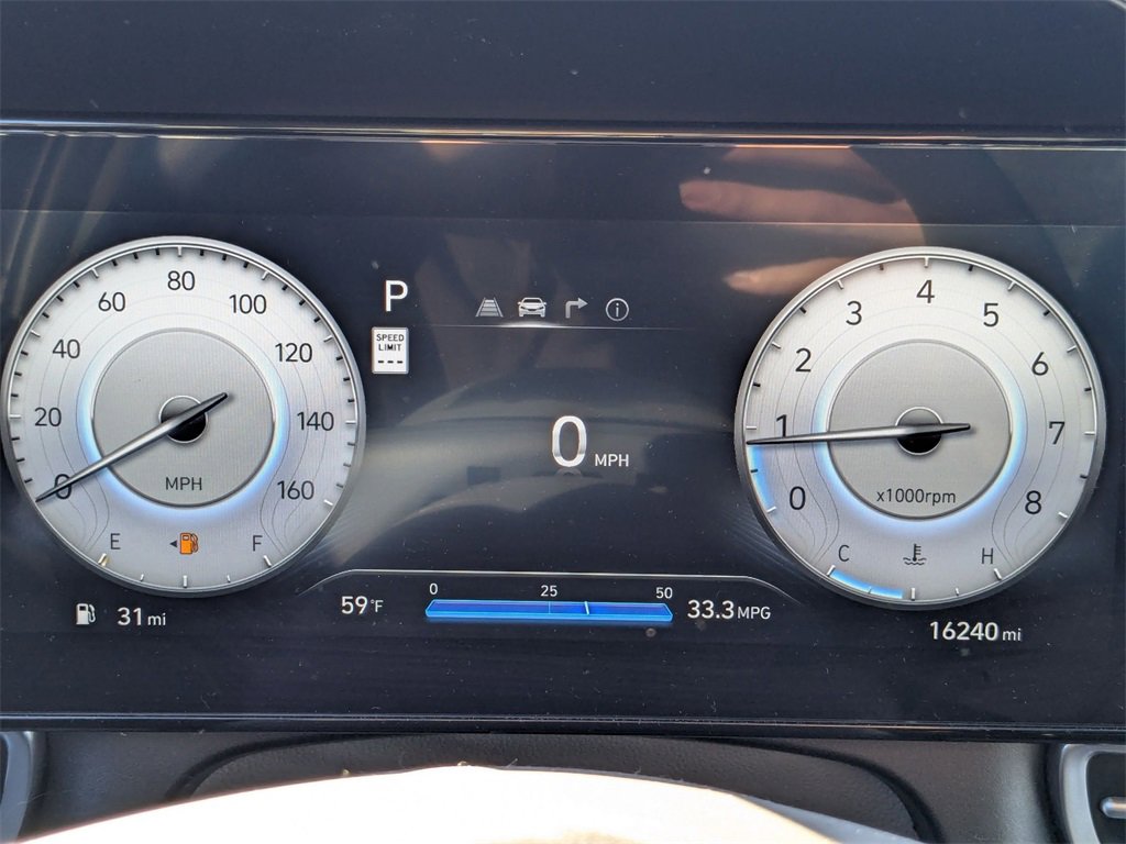 Used 2024 Hyundai Elantra SEL image 11