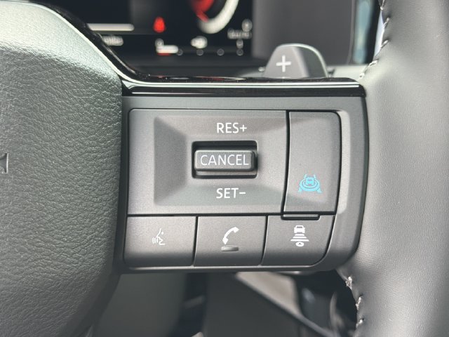 New 2026 Nissan Pathfinder Platinum AWD/4WD image 30