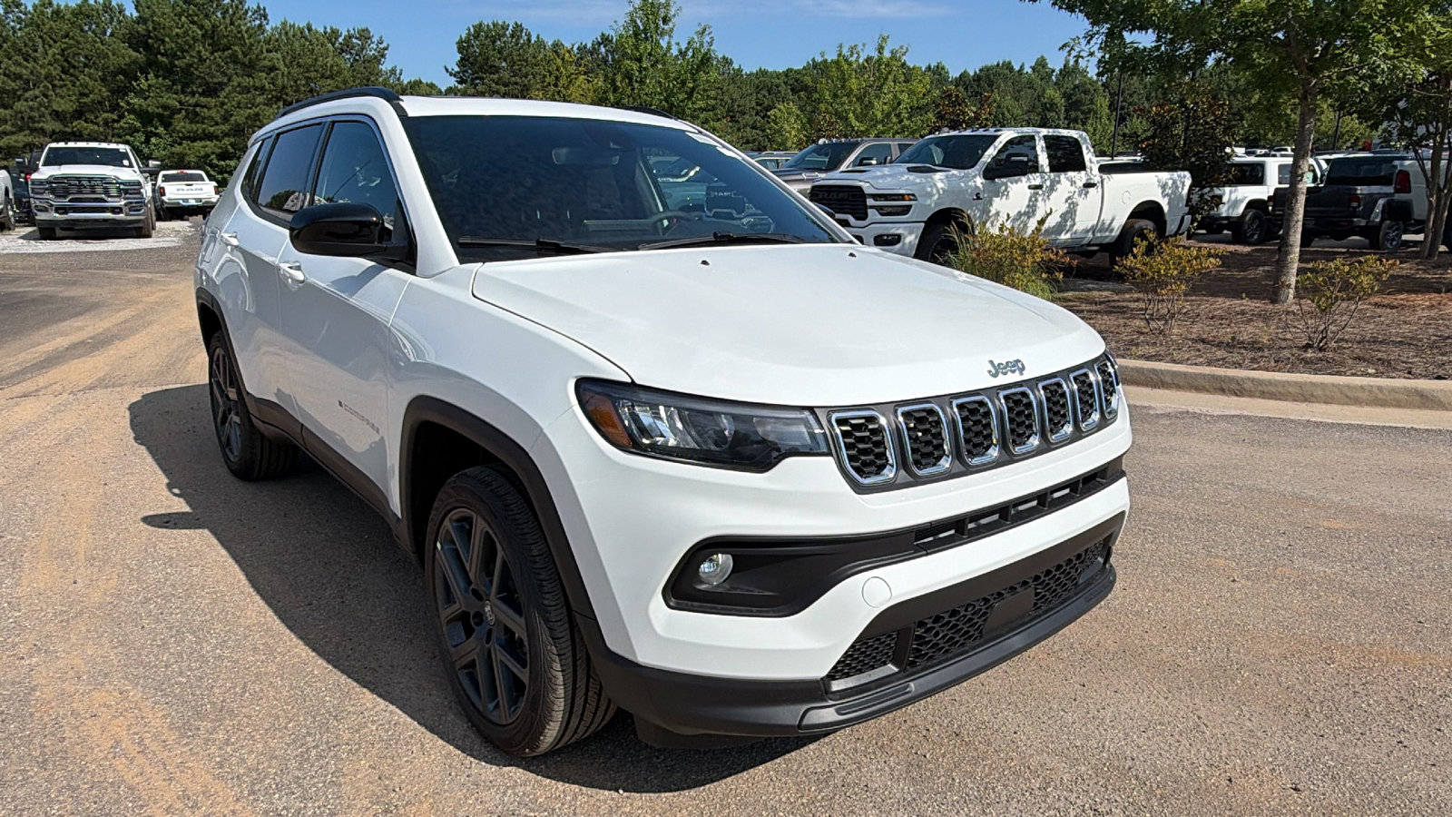 New 2026 Jeep Compass Latitude AWD/4WD image 5