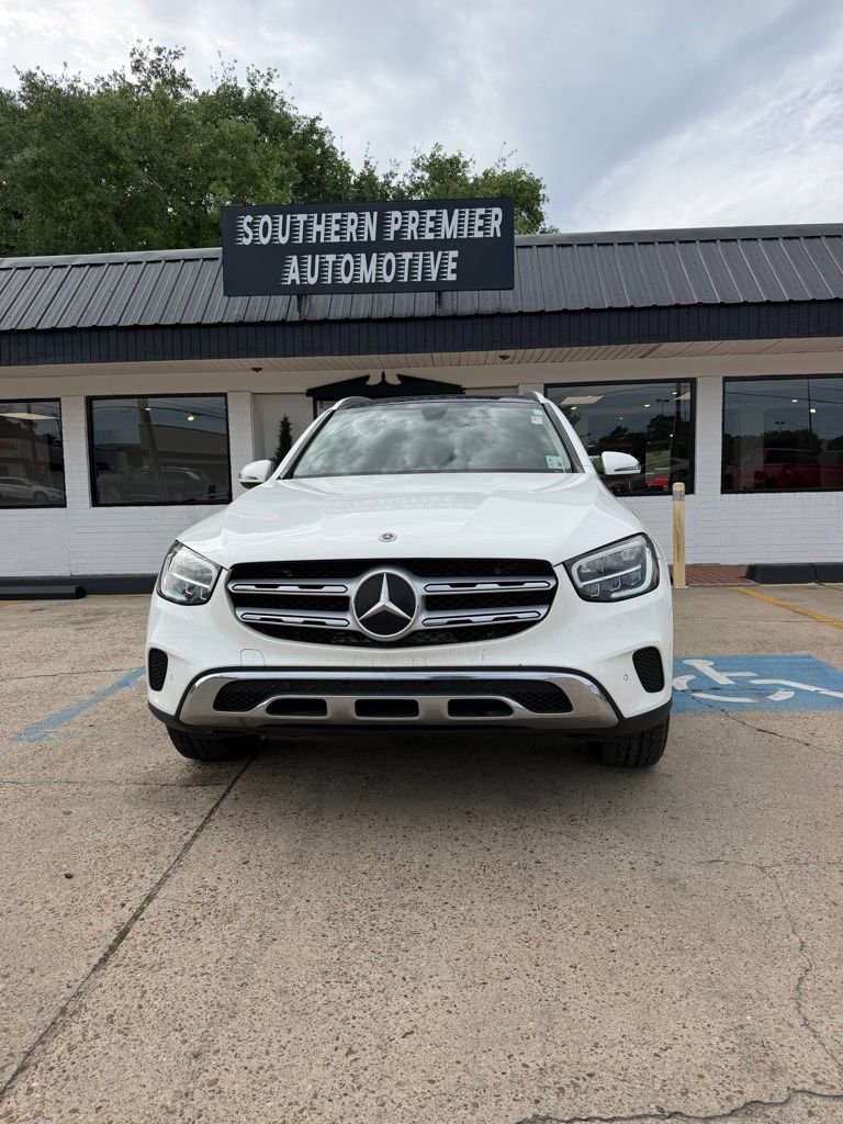 Used 2021 Mercedes-Benz GLC 300 image 2
