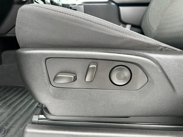 Used 2025 Chevrolet Silverado 2500 Custom w/ Custom Value Package image 20