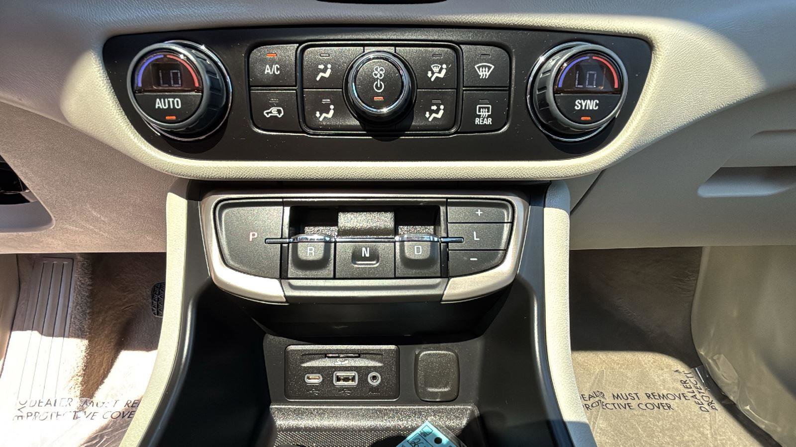 Used 2023 GMC Terrain Denali w/ Denali Premium Package AWD/4WD image 19