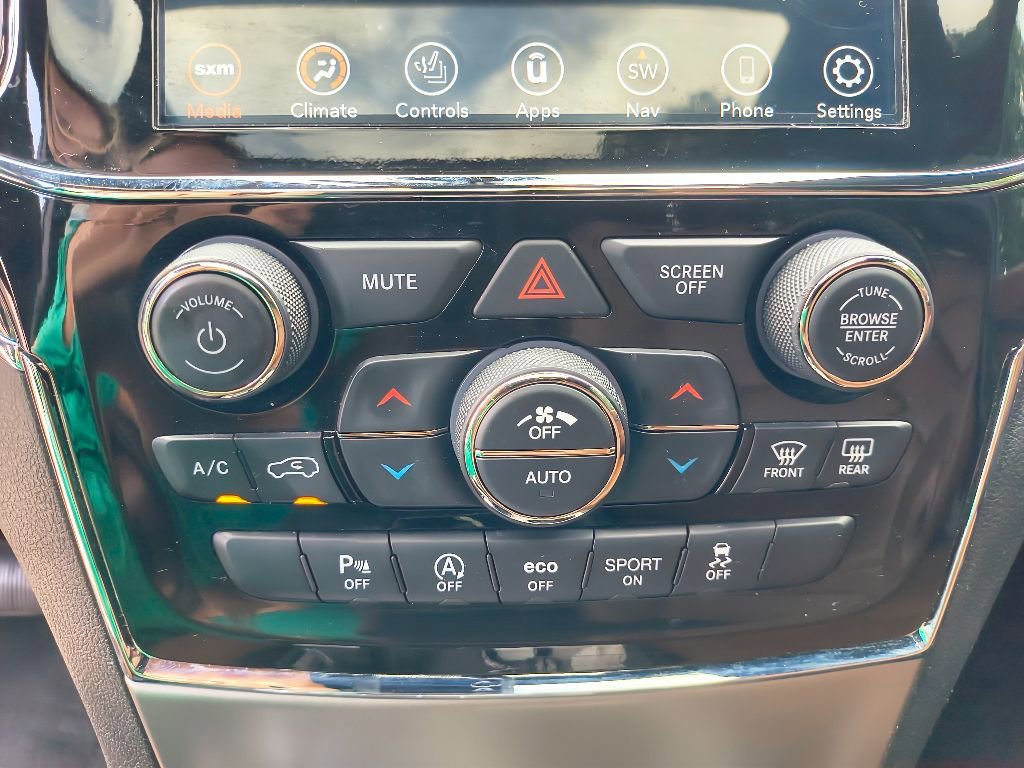 Used 2021 Jeep Grand Cherokee Overland w/ Trailer Tow Group IV image 25