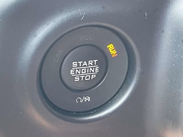 Used 2023 Jeep Gladiator Sport AWD/4WD image 29