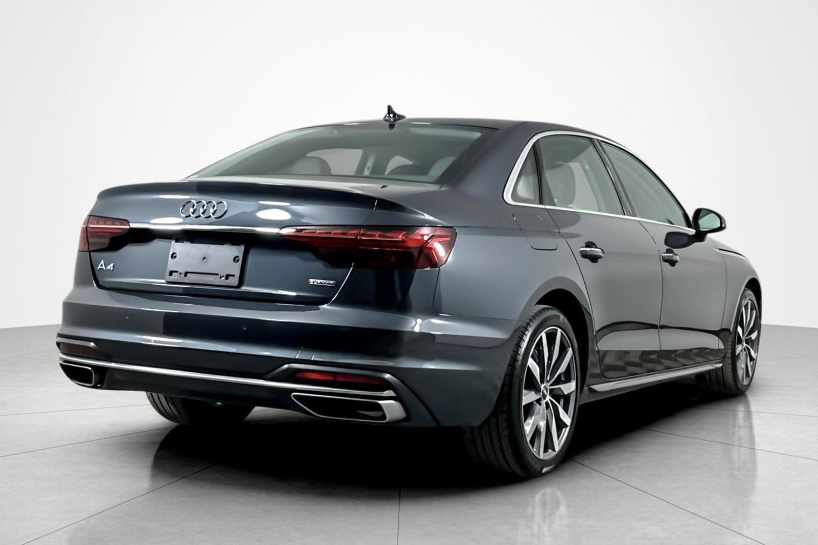 Used 2023 Audi A4 2.0T Premium w/ Convenience Package image 5