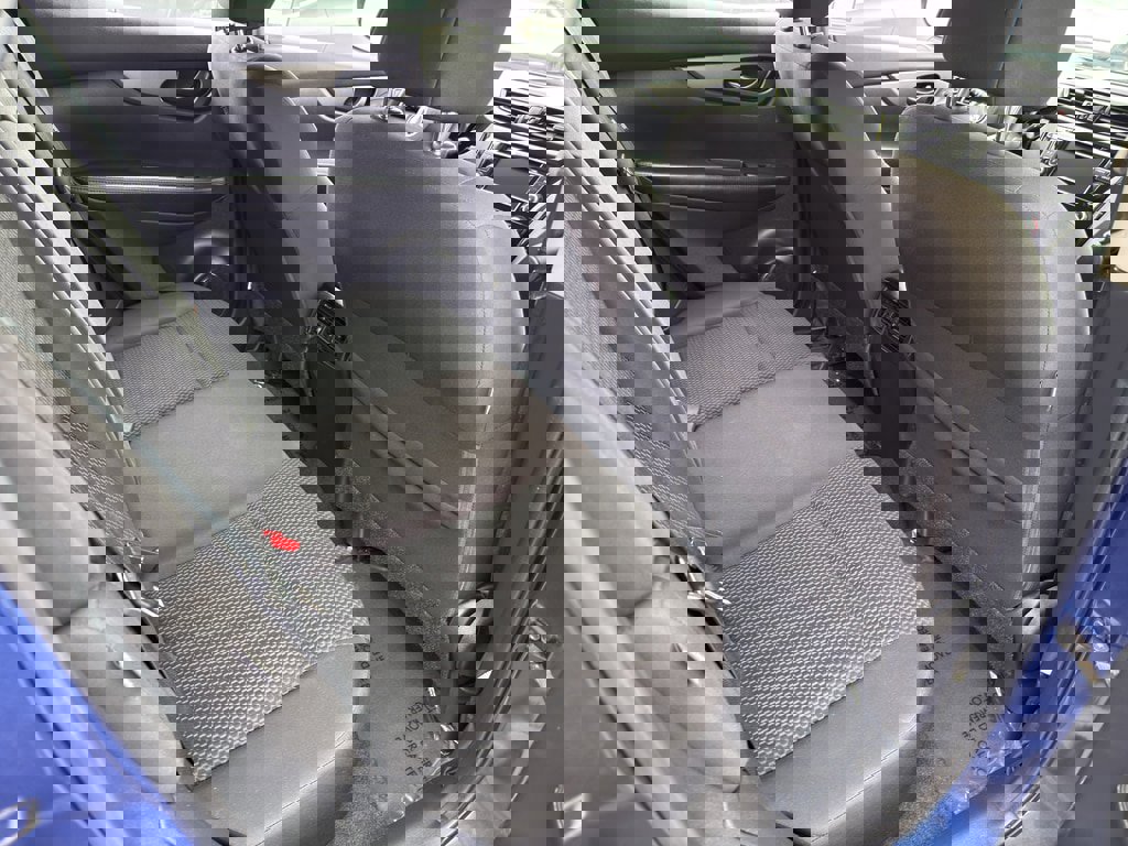 Used 2022 Nissan Rogue Sport S image 20